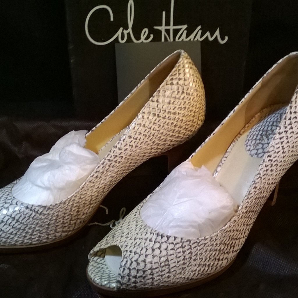 Cole Haan Carma Ot Air Pumps Cobra Embossed 9.5